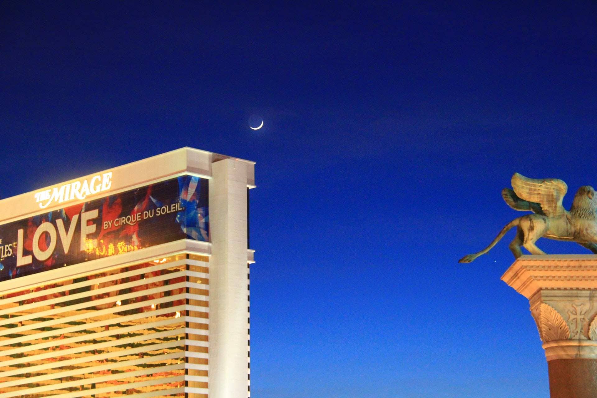 You are currently viewing Hard Rock Hotel Buys the Mirage for $1.075 Billion Makeover Project