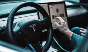 Read more about the article Tesla Utilizing Full Self Driving Beta Version Is Very Spotty.
